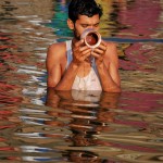 Prayer along the Gange river